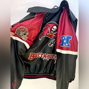 Vintage NFL Tampa Bay Buccaneers Leather Mens Jacket